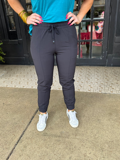 Off Duty Joggers - Black